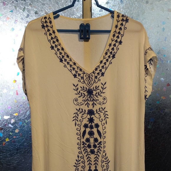 Embroidered Blue And White Cover Up - Picture 3 of 13